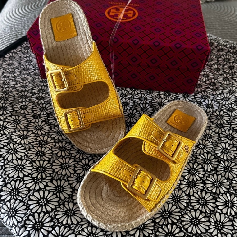 NWOT Tory Burch Sandals